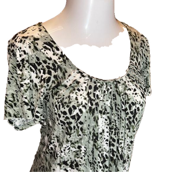 TOUCH COLLECTION Gray, Black, & White Animal Print Scoop Neck Top - Picture 2 of 7